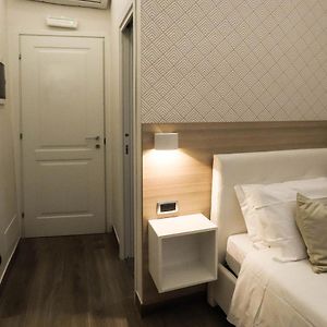 Camera con letto king size